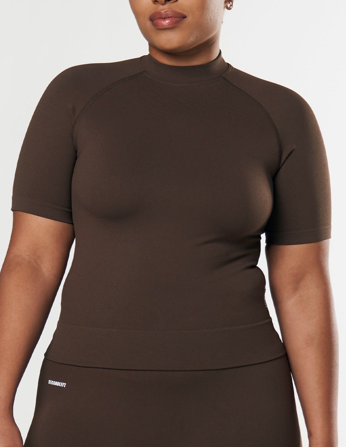 Seamless High Neck Tee - Espresso