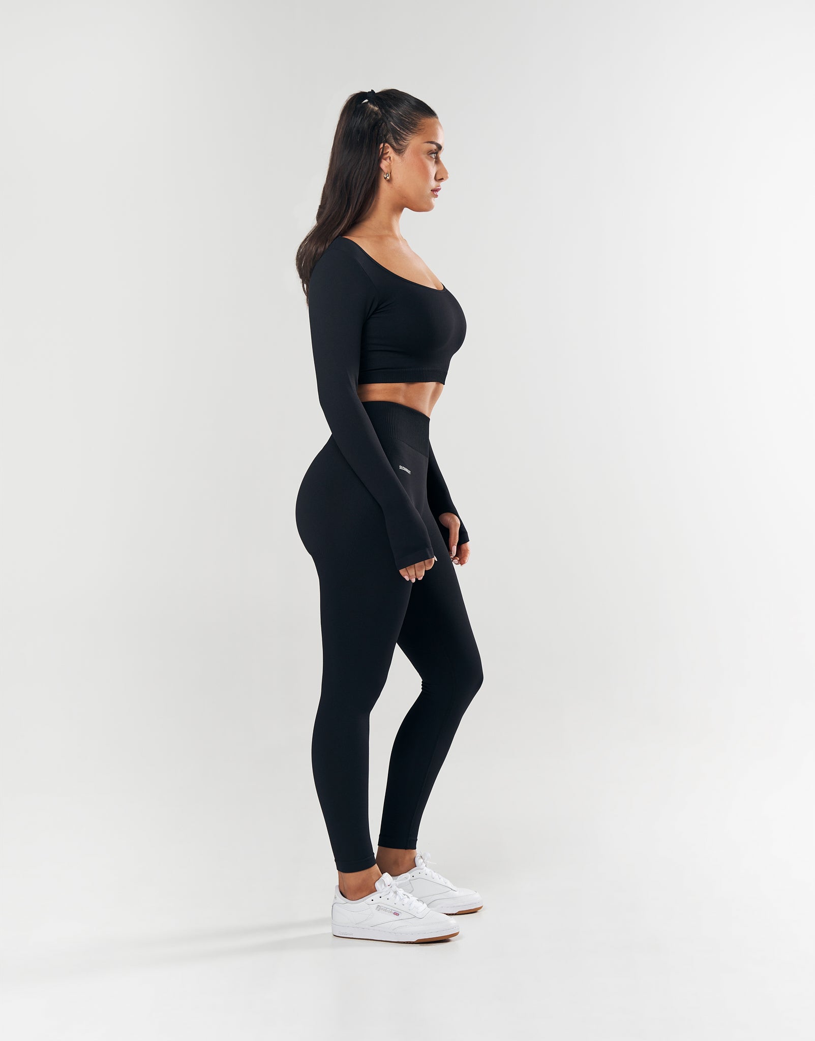 SL Seamless Scoop Long Sleeve - Black